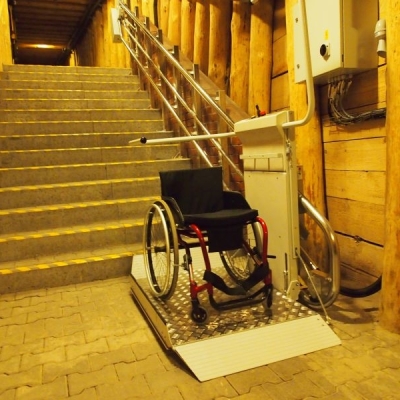 Platforma dla niepełnosprawnych O-ga w Kopalni Soli "Wieliczka"