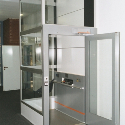 Podnośnik platformowy A5000 (winda dla niepełnosprawnych A5000) www.liftplus.pl